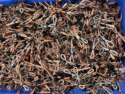 Expédition de câbles à anneau magnétique 35000PCS